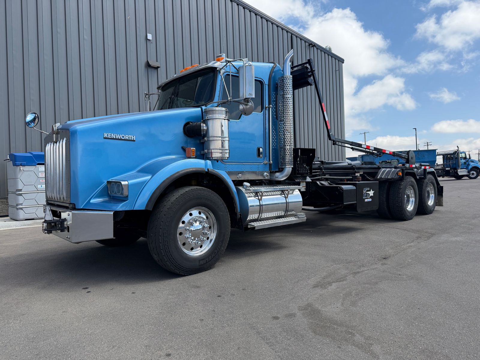 2016 Kenworth T800 Roll Off Truck