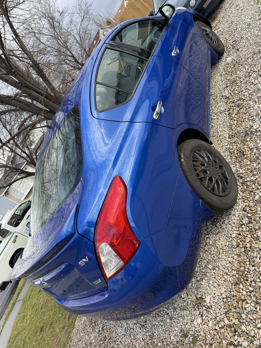 2014 NISSAN VERSA SV