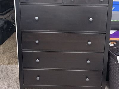 Hemnes dresser (Black/Brown)