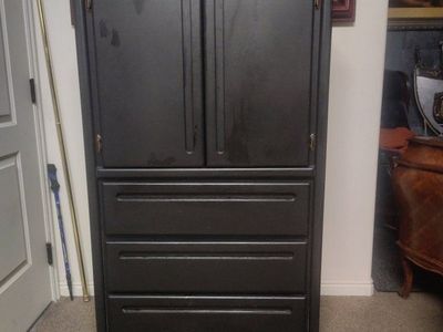 Armoire Versatile, Freestanding Black Storage Cabinet