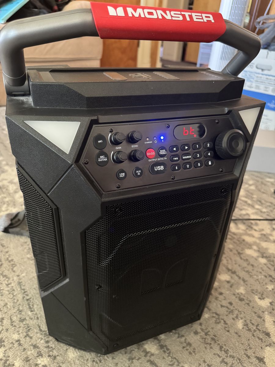 Monster Rockin Roller 360 Blue tooth speaker