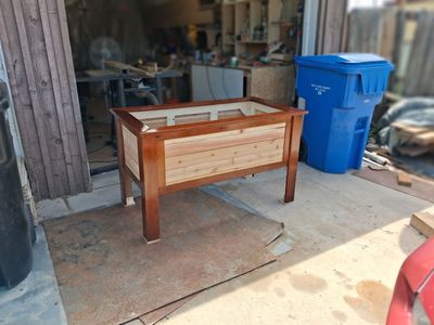 Planter box