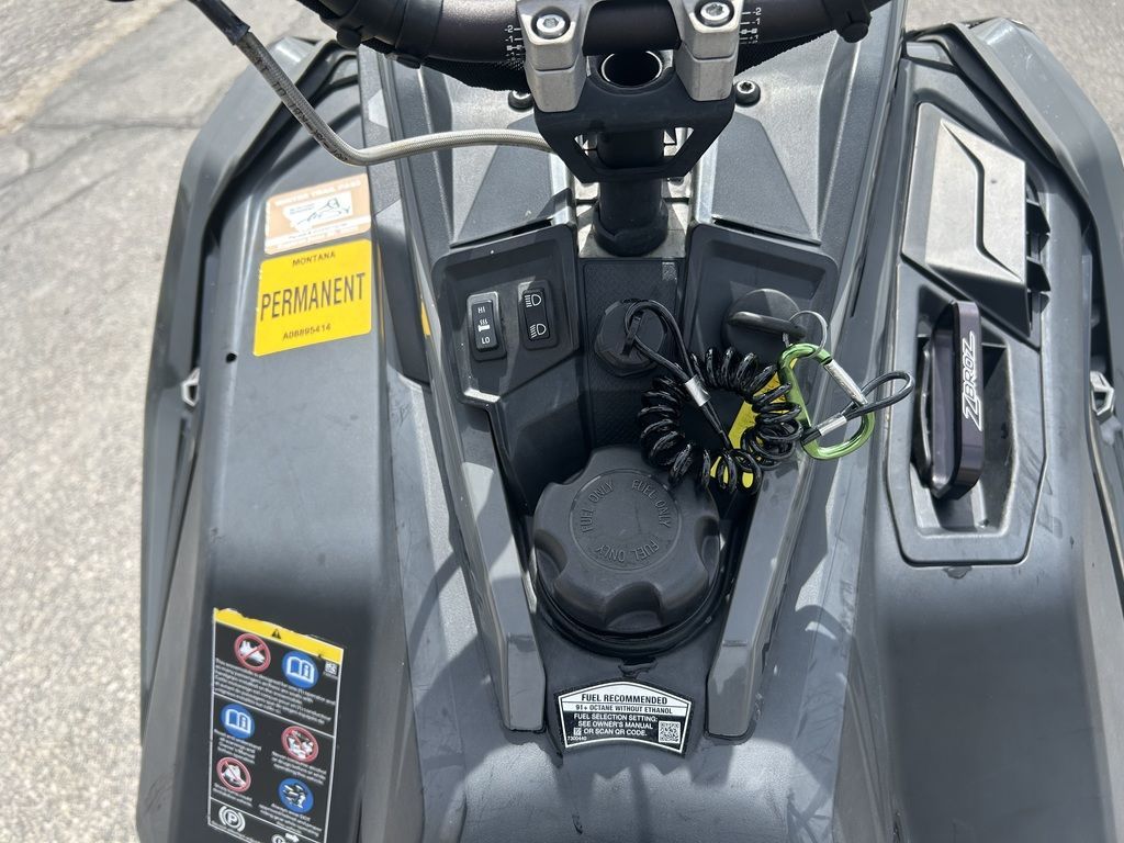 Main image 11