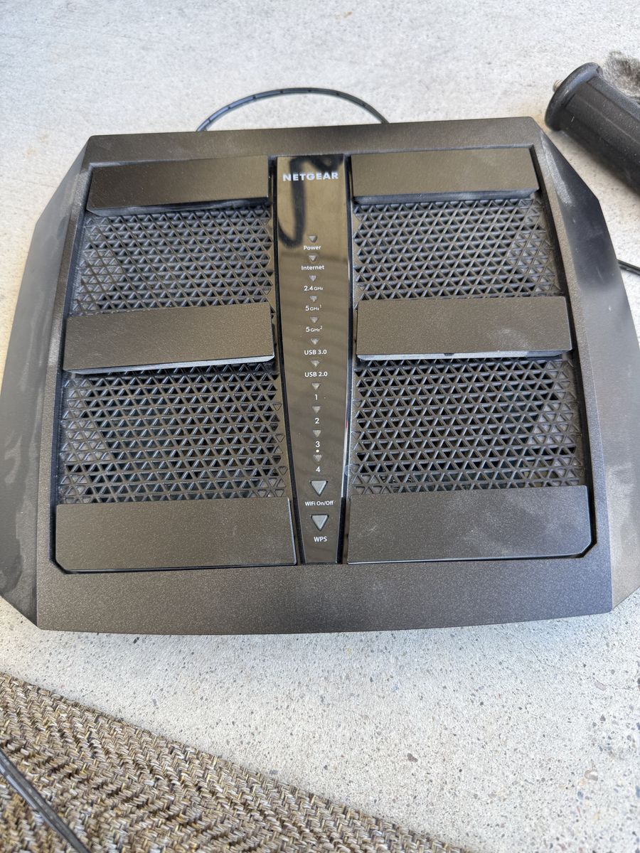 NetgeaR Nighthawk X6 R8000