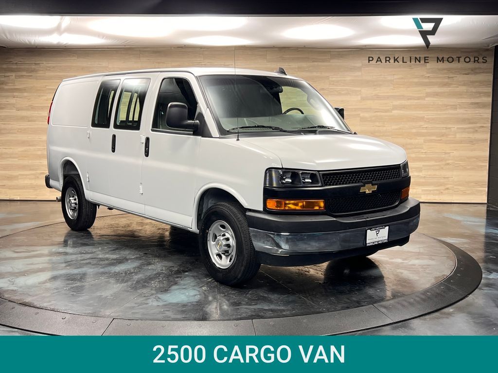 2025 Chevrolet Express 2500 