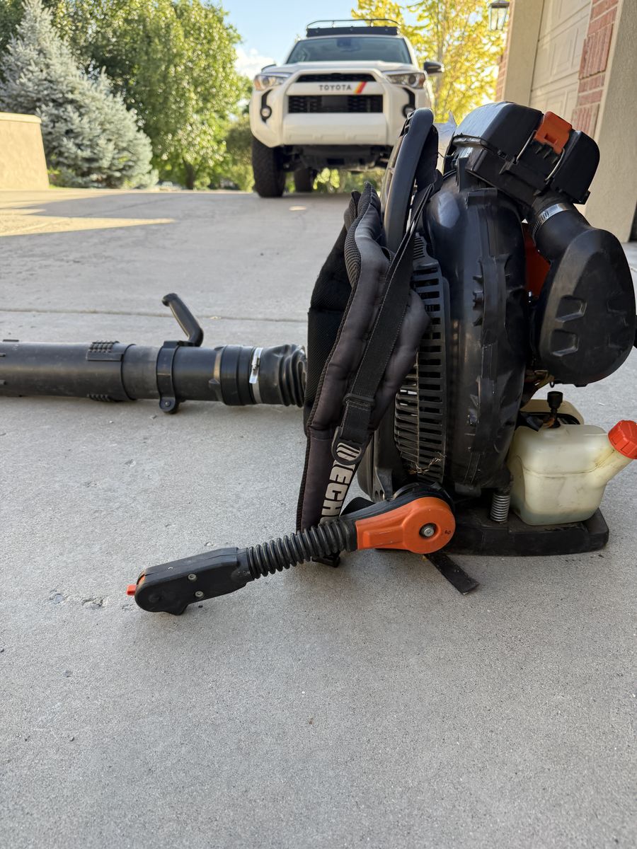 Echo commercial grade leaf blower PB-8010H