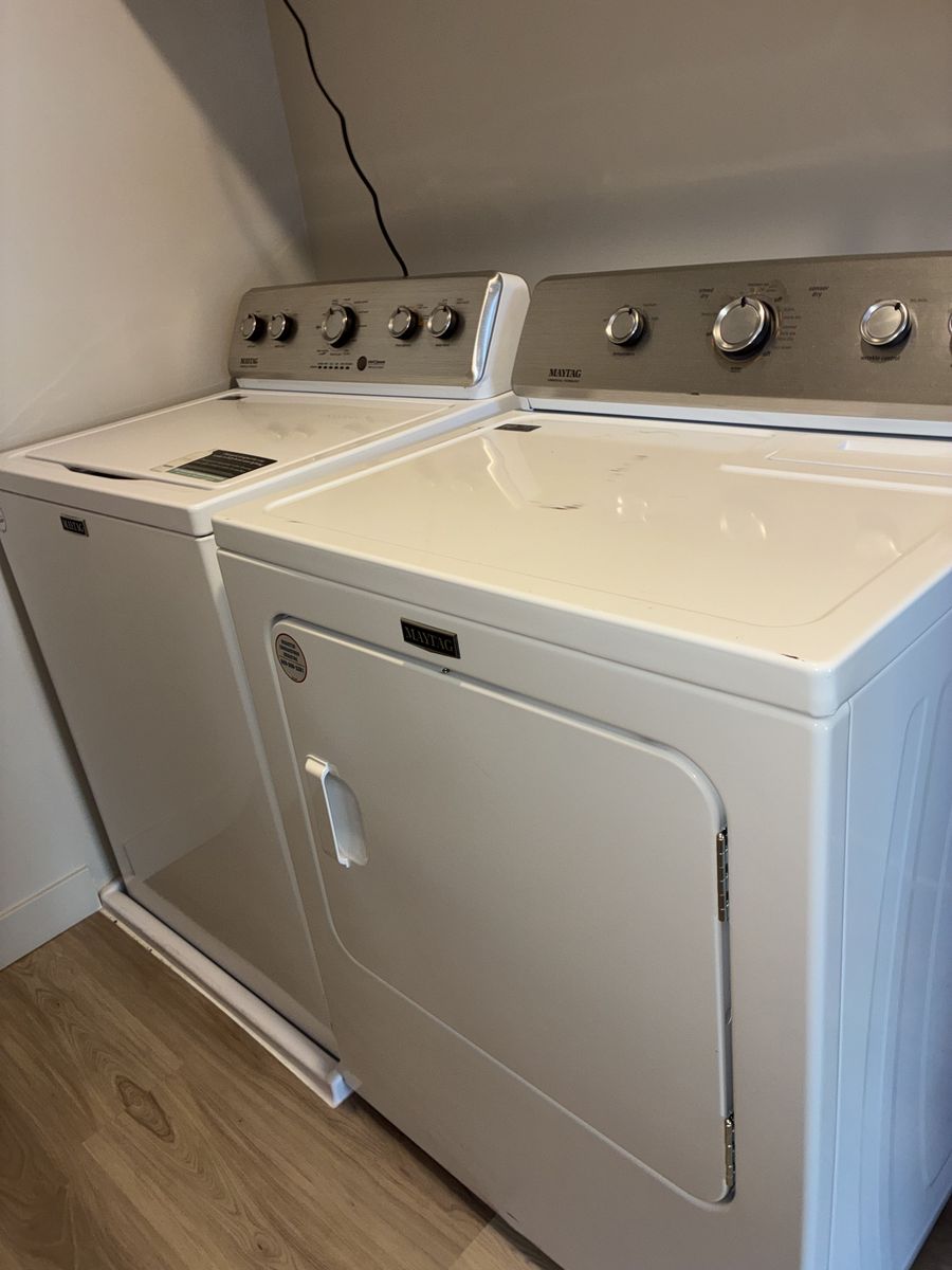 Maytag Washer & Dryer Set – Heavy Duty, Works Perfect. 700 OBO