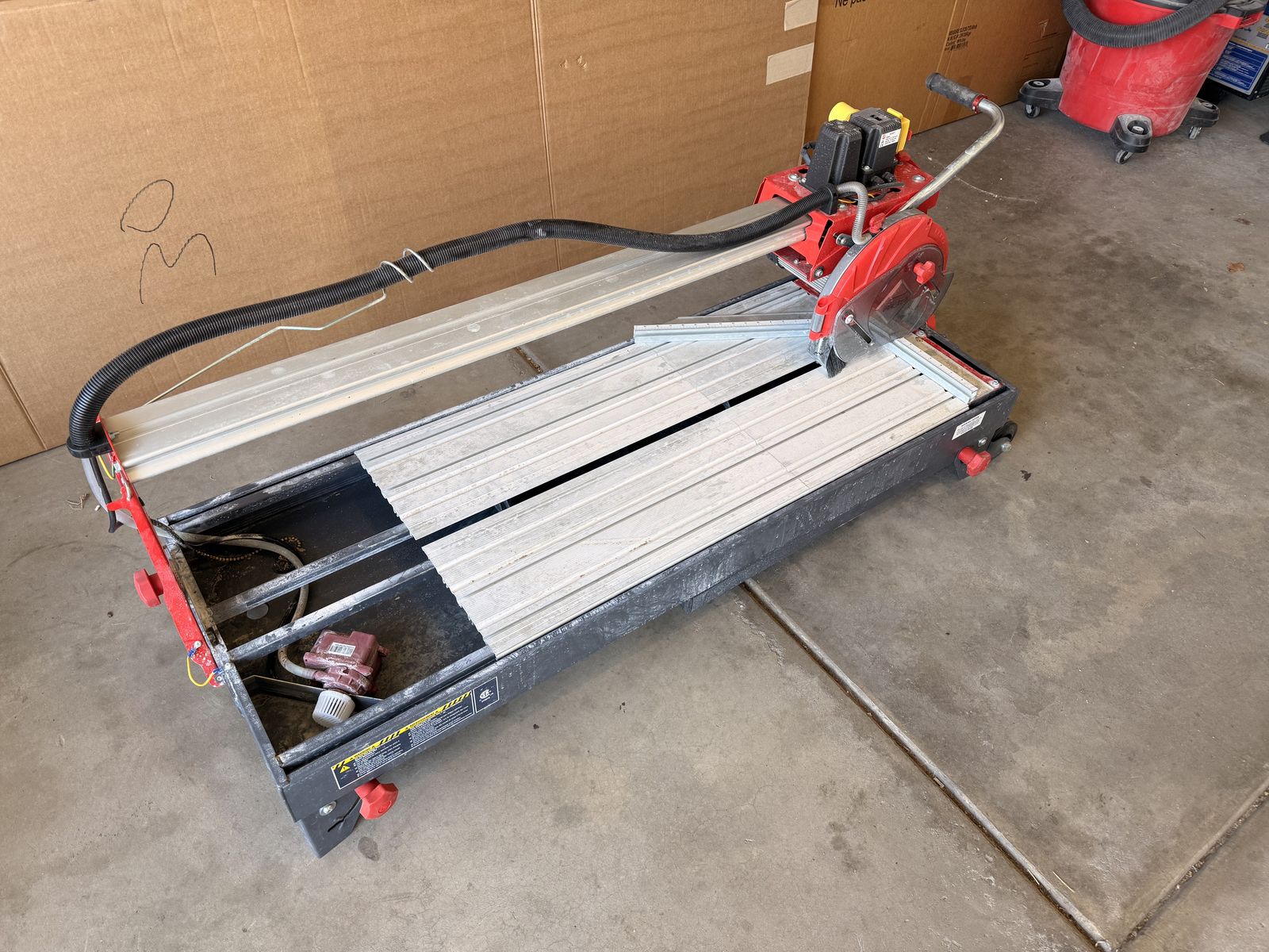 RUbi Table Saw