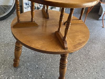 Side table, round