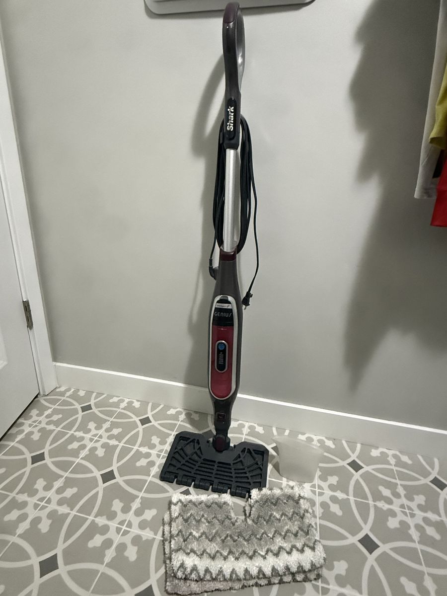 Shark Genius Steam Mop