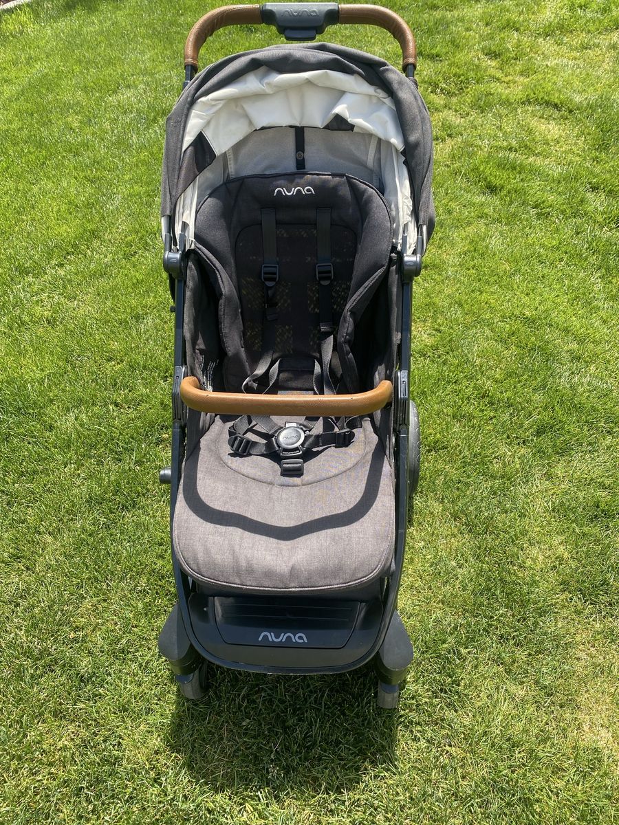 Nuna Tavo Next stroller