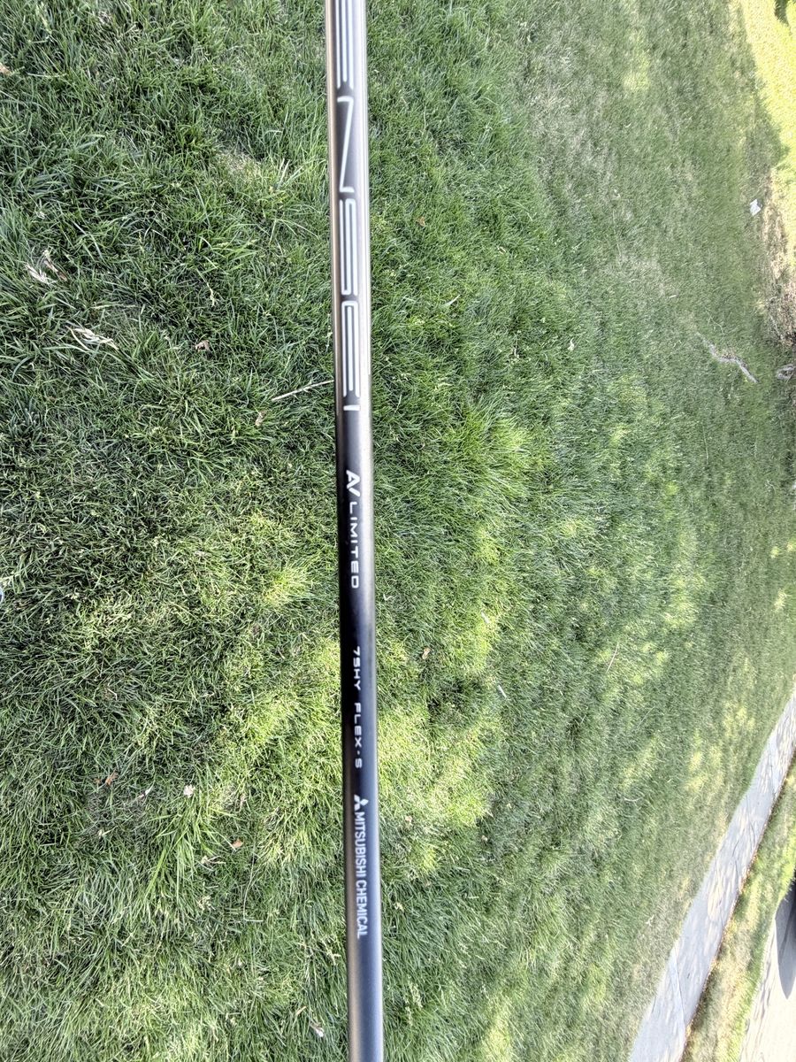 Main image 4