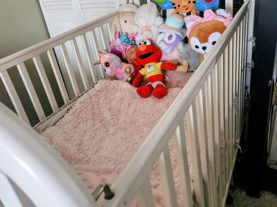 White Crib only no mattress