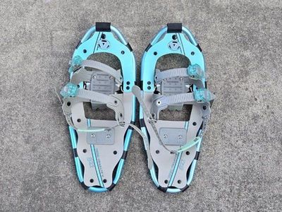 21" YUKON CHARLIES 821 Snowshoes Snow Hiking