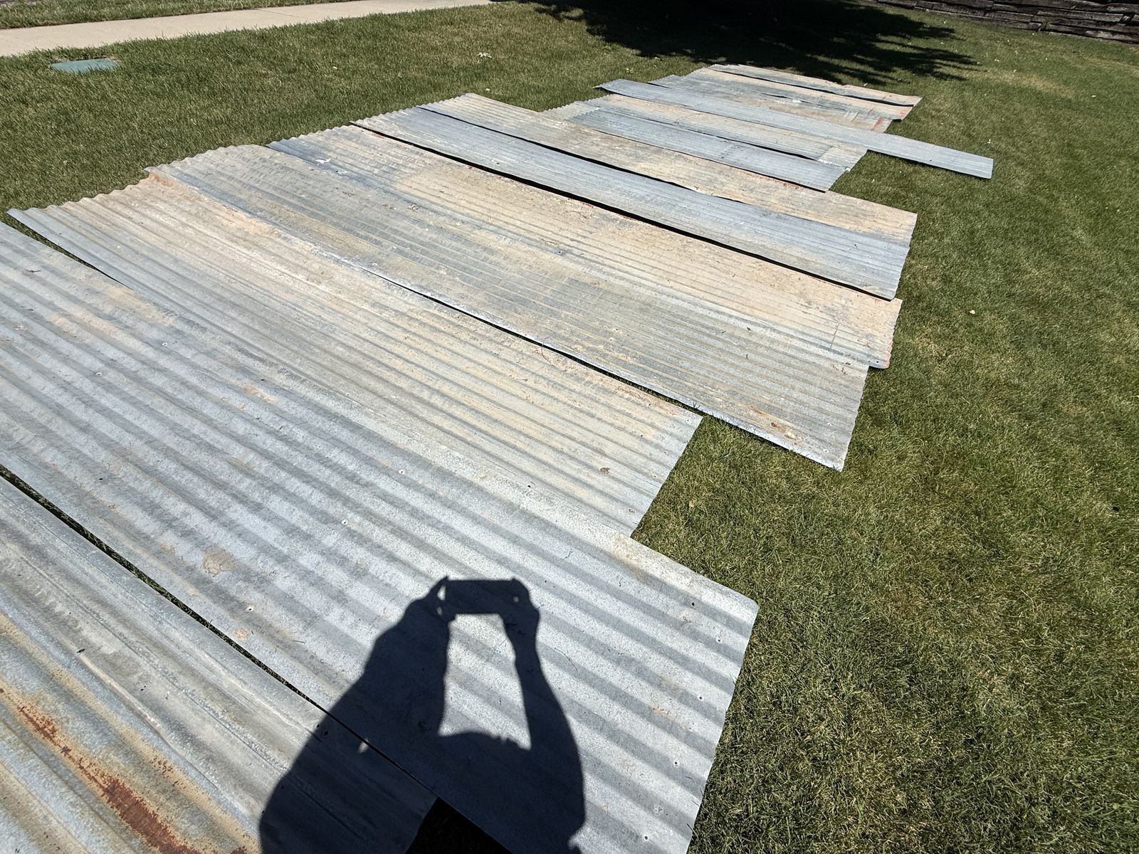 Corrugated tin sheets used