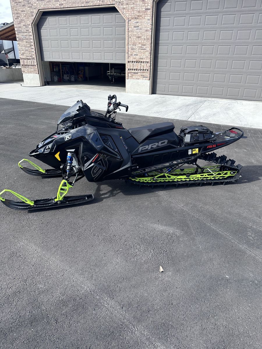 2023 Polaris 9R Pro Matryx Slash