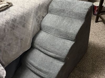 Curved Foam Doggy Steps