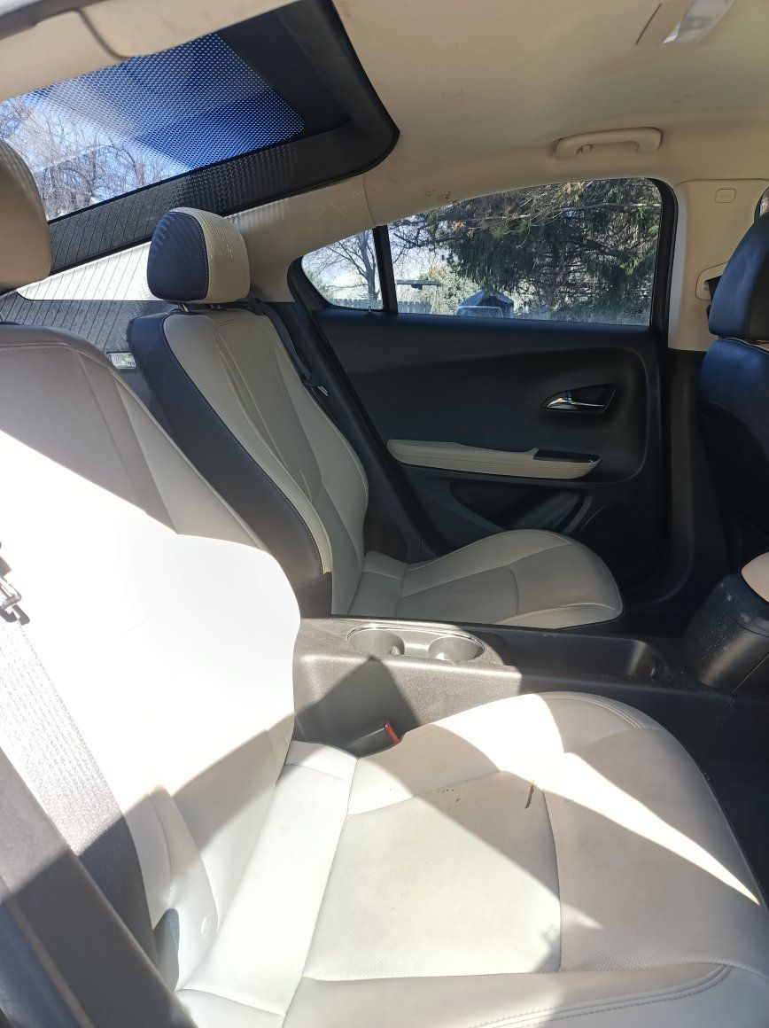 2011 CHEVROLET VOLT Premium