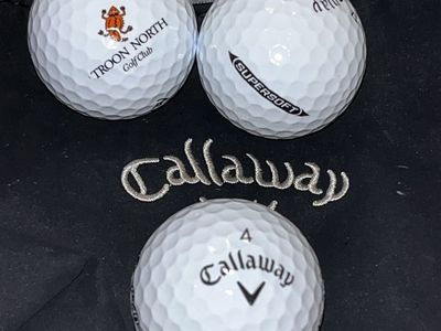 3 Callaway Super Soft Golf Balls With Bag