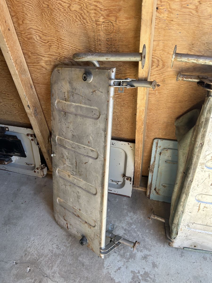 Toyota Land cruiser fj40 long rear jump seats 1960-72