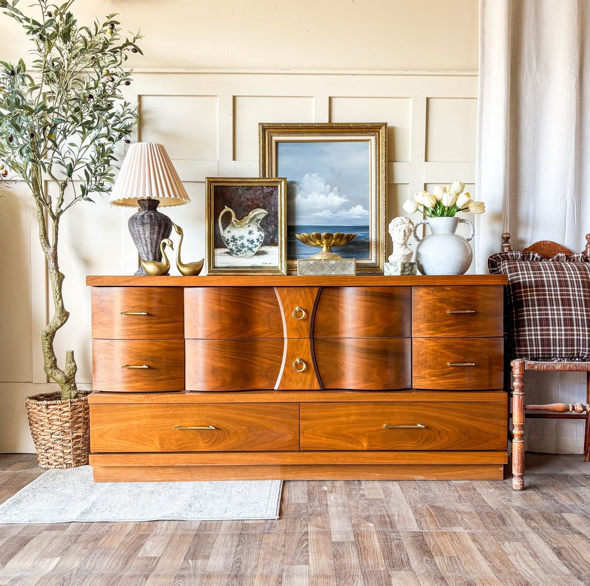 *FREE DELIVERY* Vintage MCM Basset Walnut Dresser