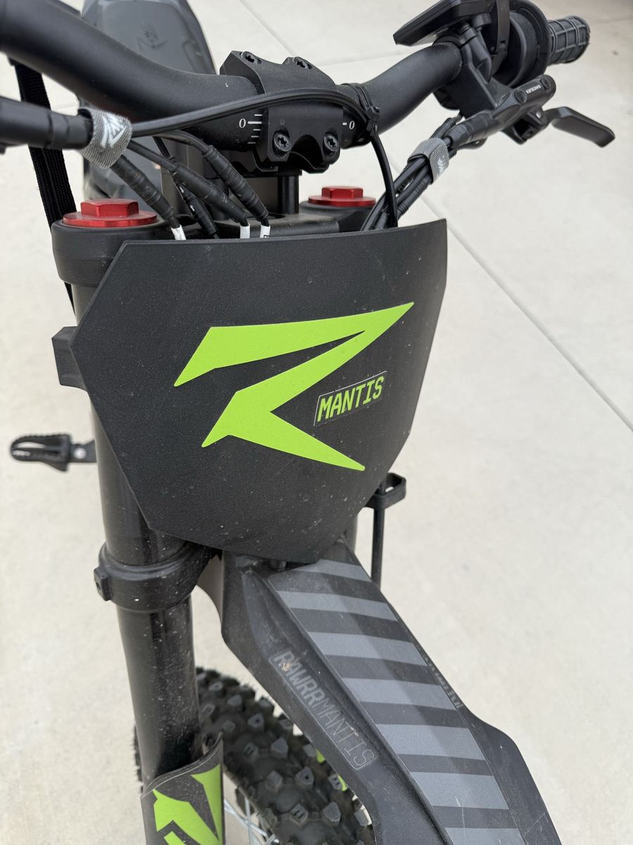 RAWRR Mantis Mini