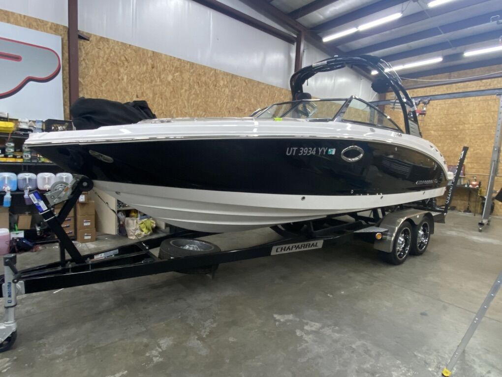 2018  Chaparral SURF
