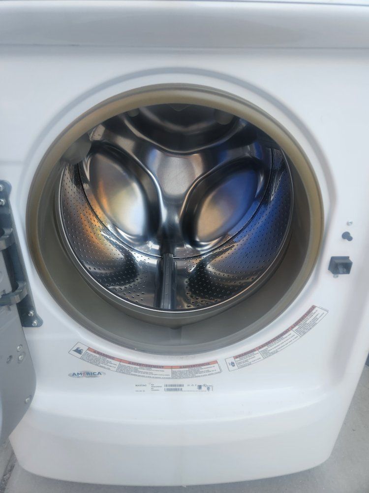 Main image 3