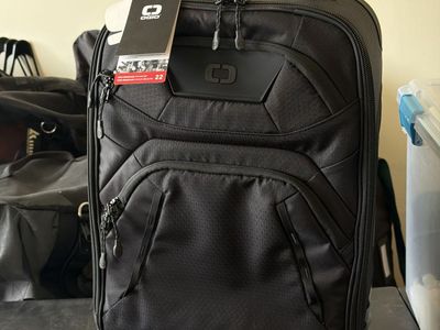 OGIO Renegade roll carry on suitcase