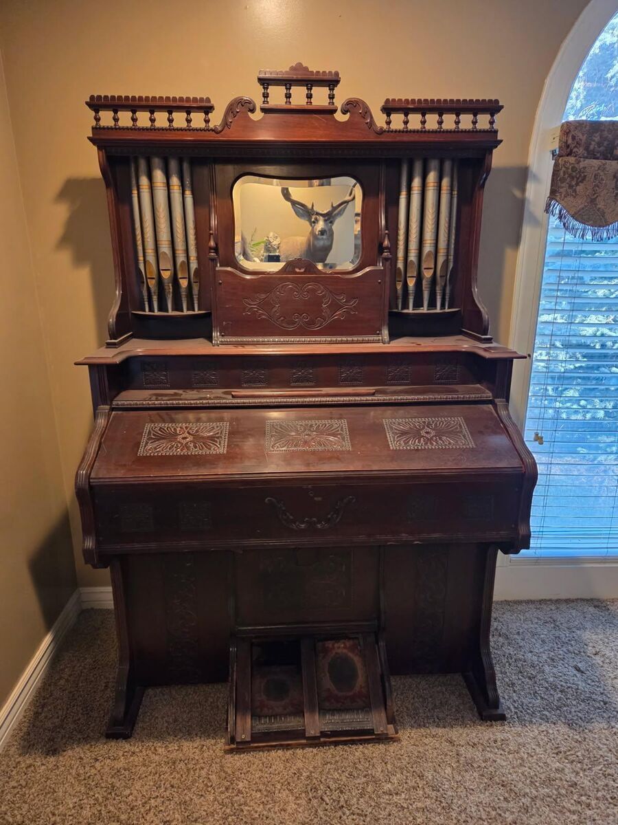 Unique, Late 1800’s Antique-Parlor-Pump Organ