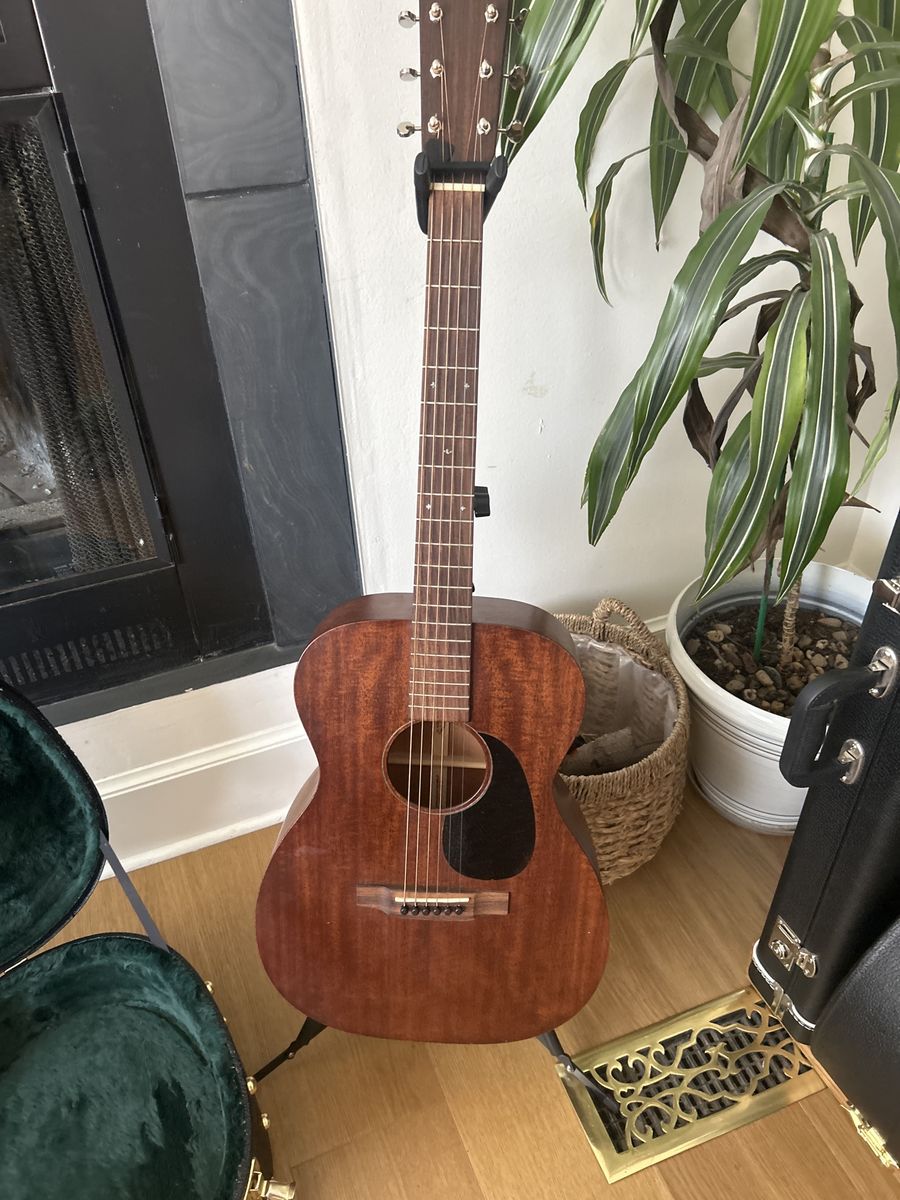 Martin 00-15M Acoustic Guitar - All-Solid Mahogany, Excellent Condition w/ Hard Case