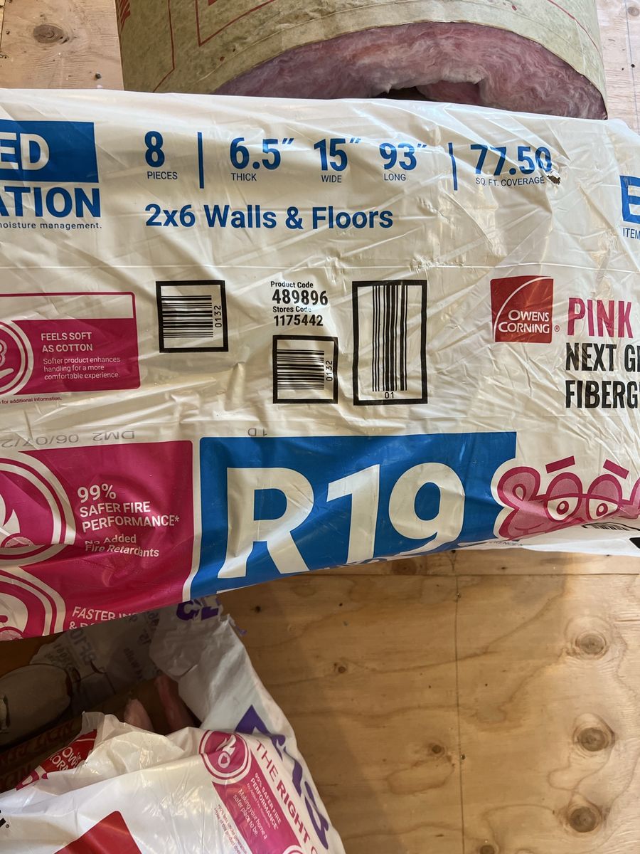 Owens Corning R19 Fiberglass Insulation 6.5" x 15" x 93" (77.5 Sq Ft)