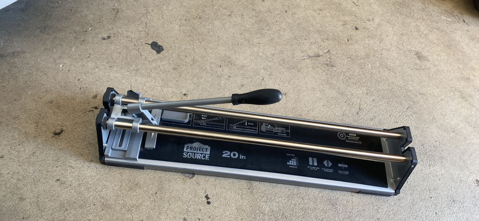 Tile cutter