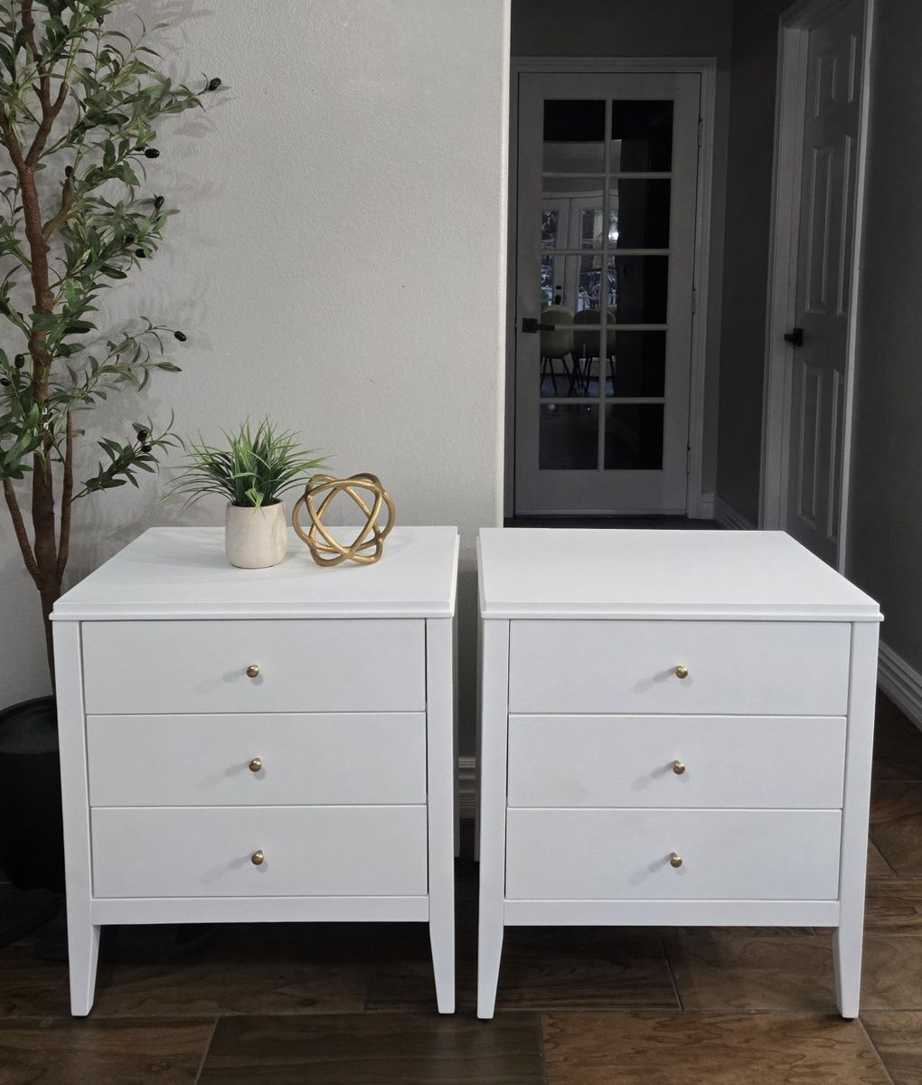 Large set of Nightstands