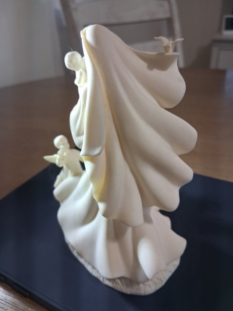 Main image 3