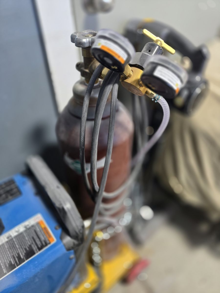 Main image 3
