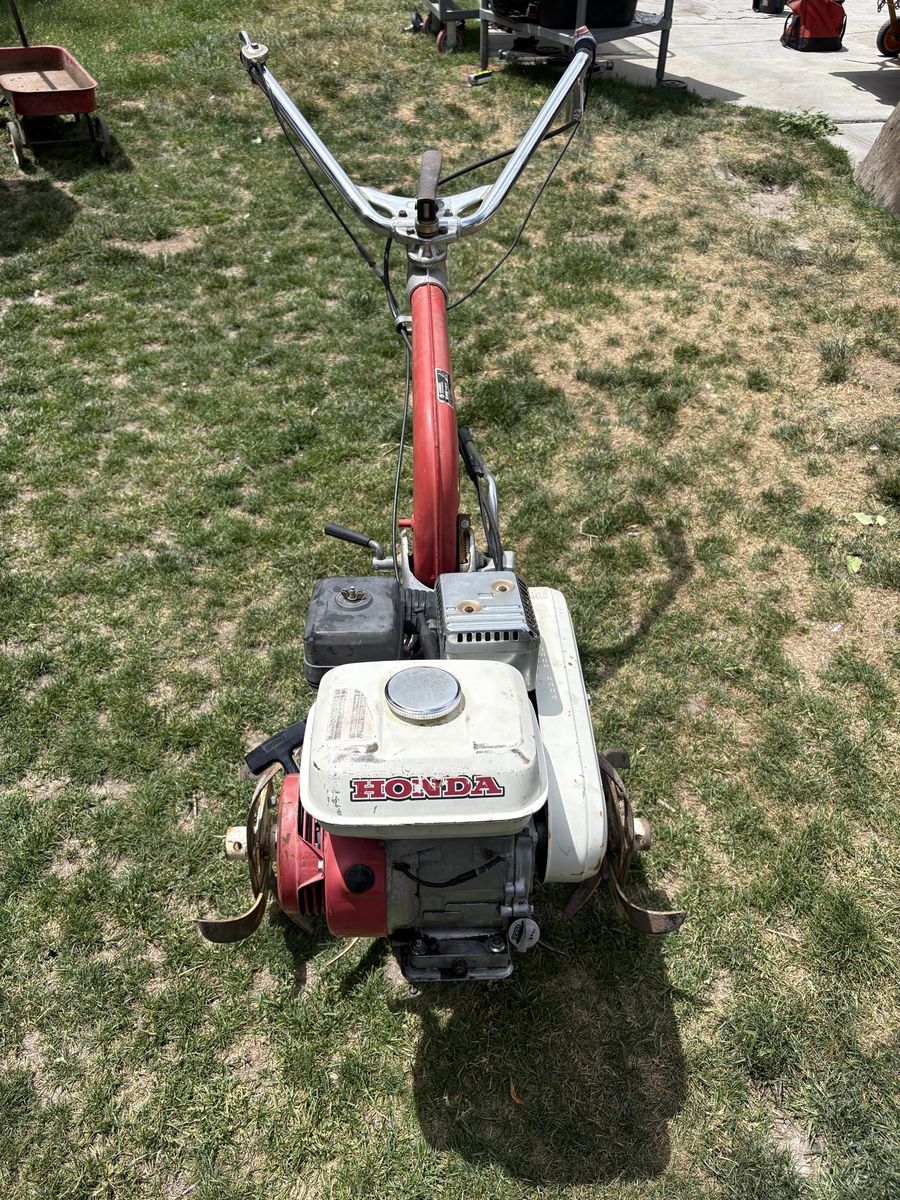 Tiller Honda