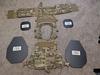 Multicam Condor plate carrier with plates level 3 +. Front back and sides