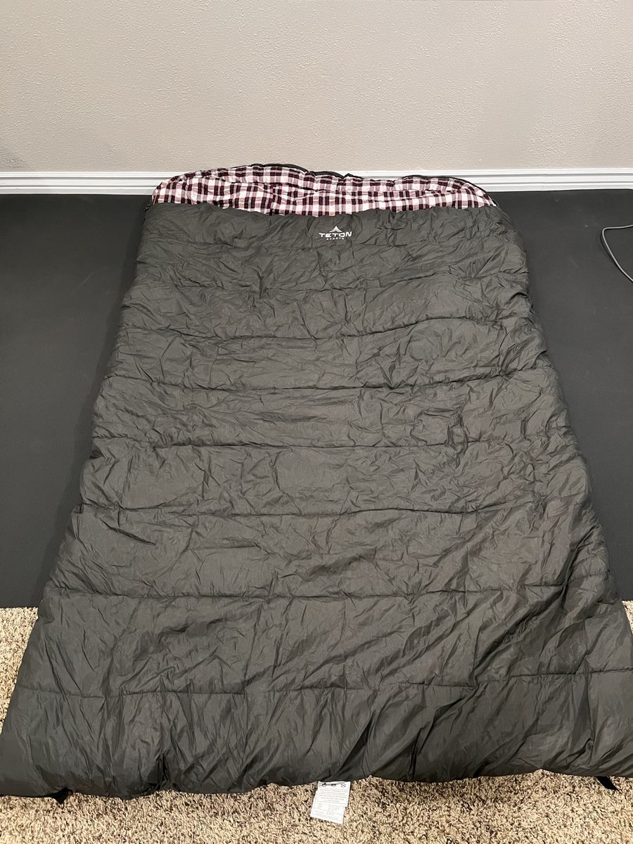 TETON Sports Mammoth XXL -20F Sleeping Bag & Military Carry Bag