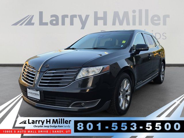 2019 Lincoln MKT Base