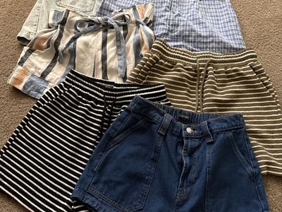 6 Vintage Style Shorts S/M