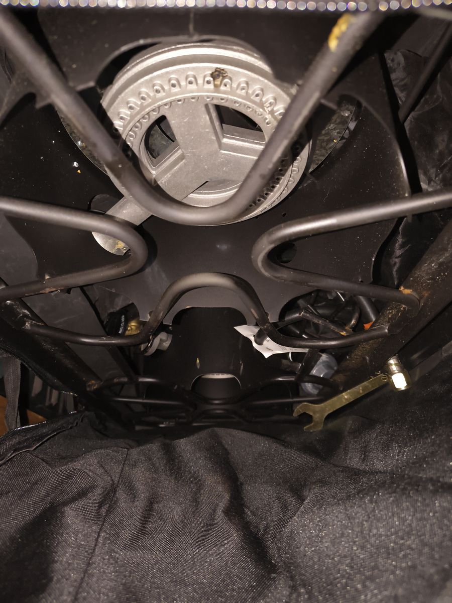Main image 6