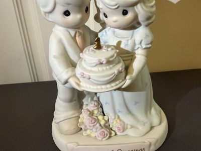 Precious Moments A Year Of Blessings 1st Anniversary Figurine 163783