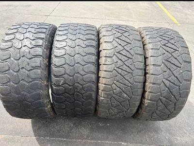 4 tires 37135024