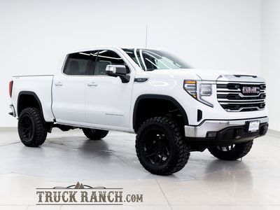 2025 GMC 1500 SLT