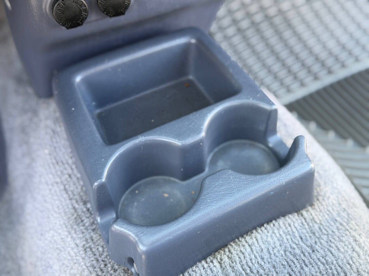 Main image 100