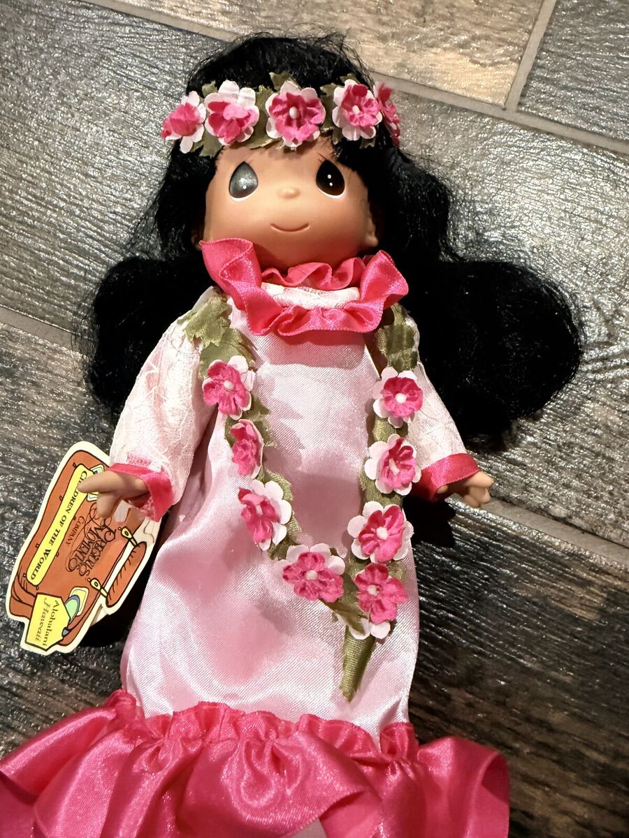 New Precious Moments 9” Children Around The World “Alohaloni” Hawaii Doll