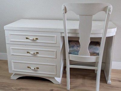 White Wooden Desk Set (desk, mirror & chair)