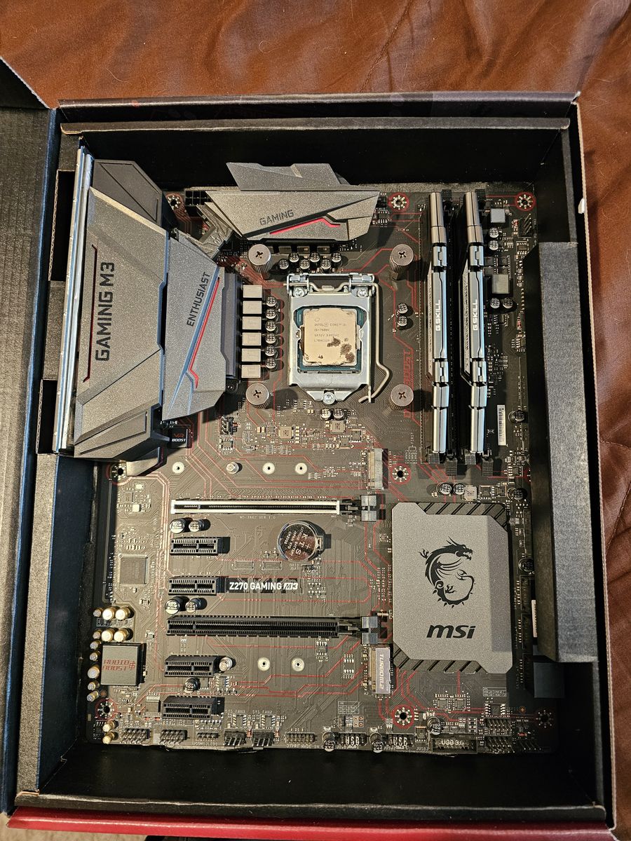 Motherboard + CPU + 16 GB DDR4 RAM