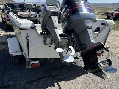 Yarcraft boat